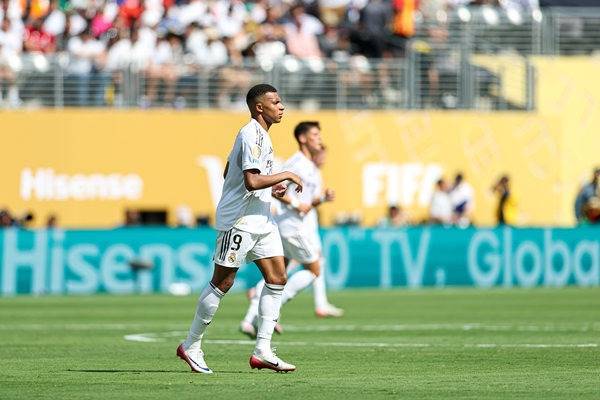 太难了！世俱杯皇马0-4遭横扫出局，姆巴佩离队后巴黎已夺4冠